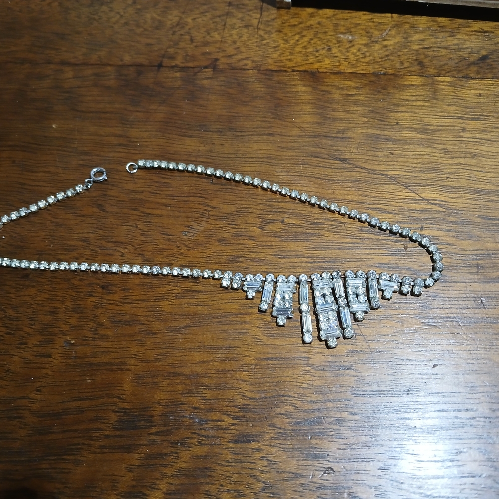 Timeless Silver Vintage Necklace (Choker) with Sparkling Stones 15"